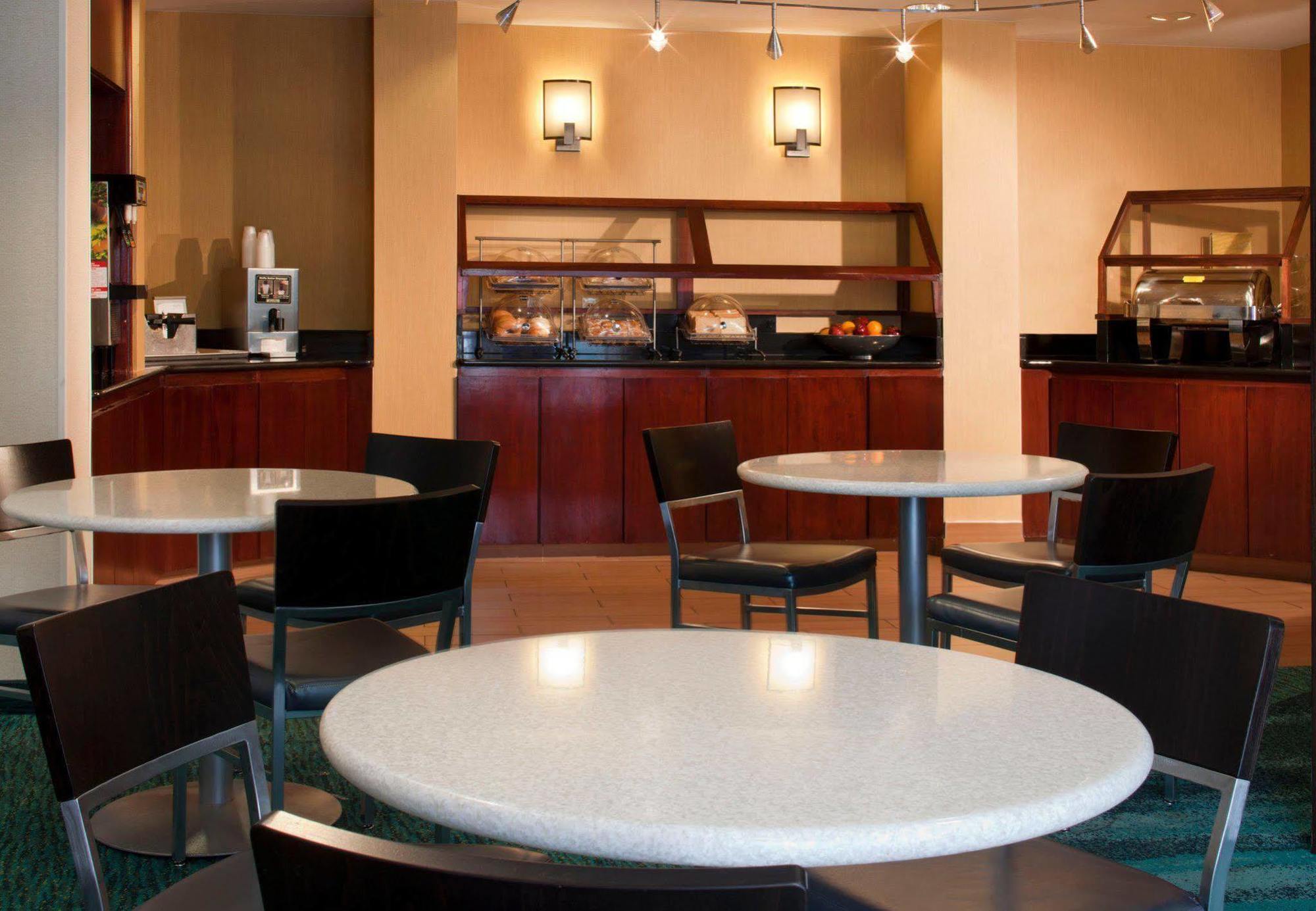 Springhill Suites By Marriott Atlanta Buford/Mall Of Georgia Restaurante foto